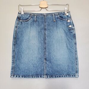 VIntage Gap Denim Skirt Womens Size 1 Blue Medium Wash Side Buttons Above Knee